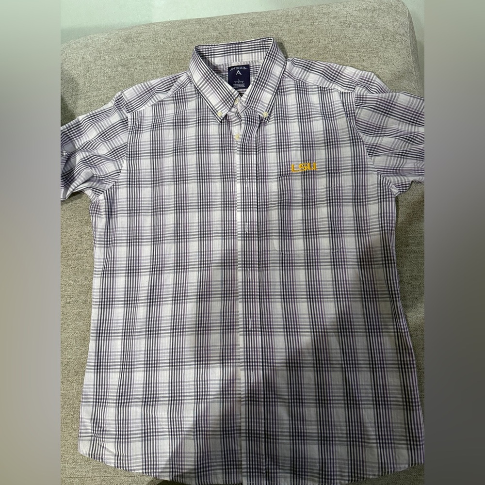 Men’s Sz Large Button up LSU plaid shirt